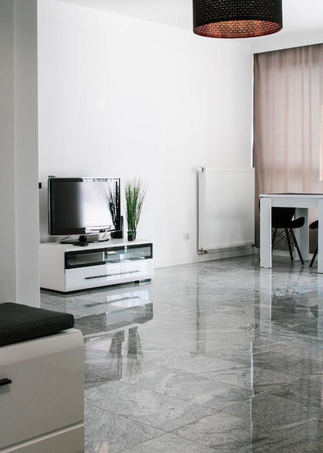 Apartament White-Niska Z Garazem Podziemnym Kielce Bagian luar foto